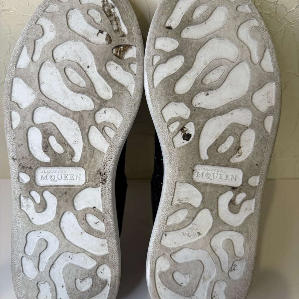 Alexander McQueen Black Sneakers with Speckled Design - Picture 7 of 7